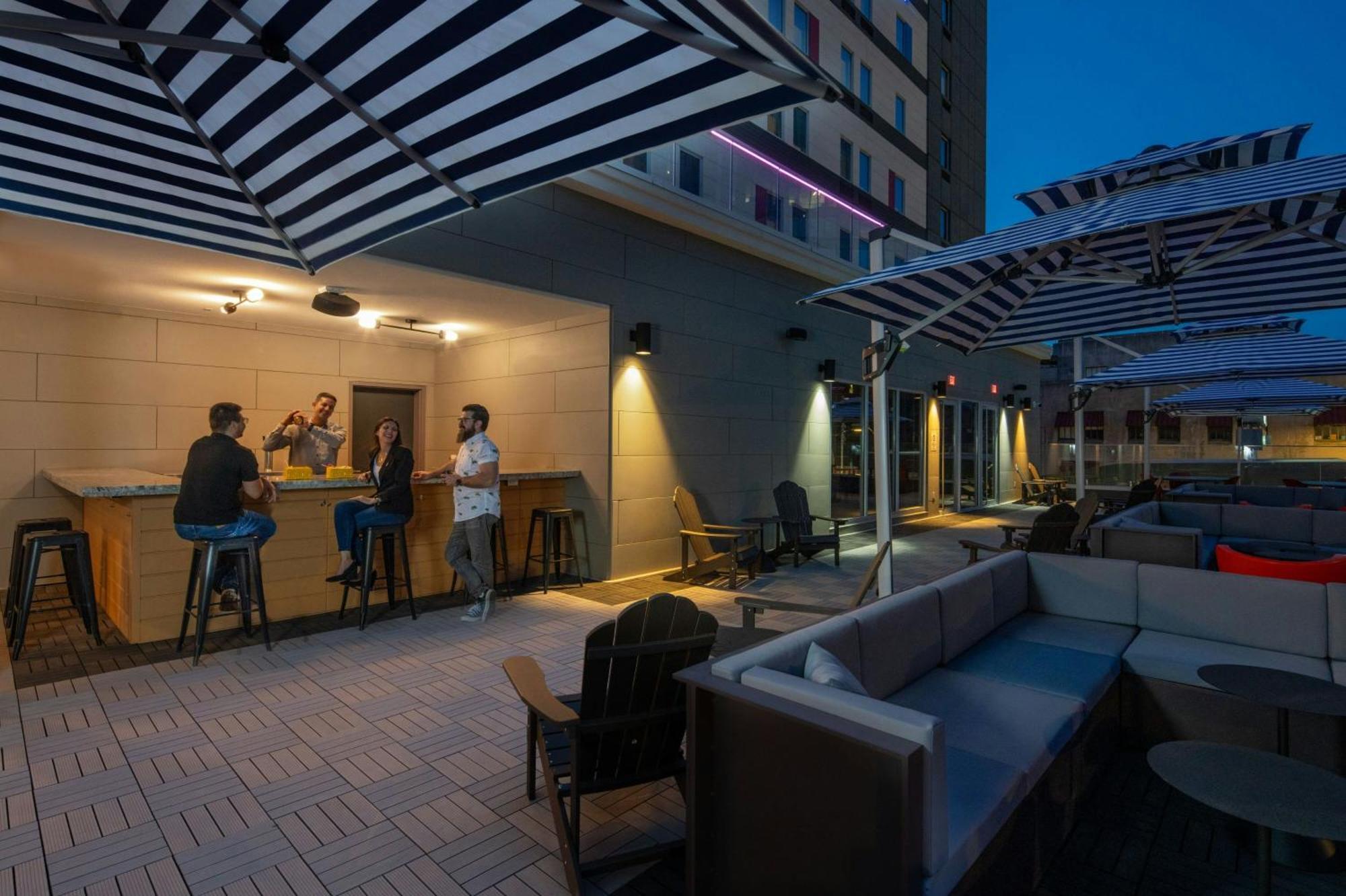 Hotel Aloft Memphis Downtown Exterior foto